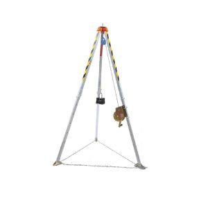 safelift-tripod-stand-with-hand-winch