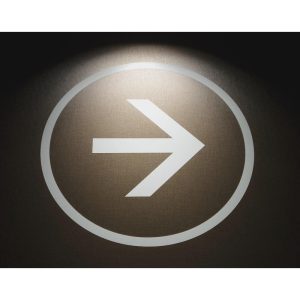 S211 Foot Arrow Signs Lens 200mm